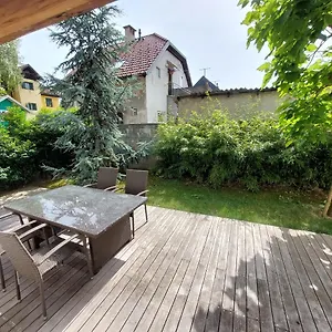 Gostinjska kuća R41 - Tivoli Groundfloor, Ljubljana